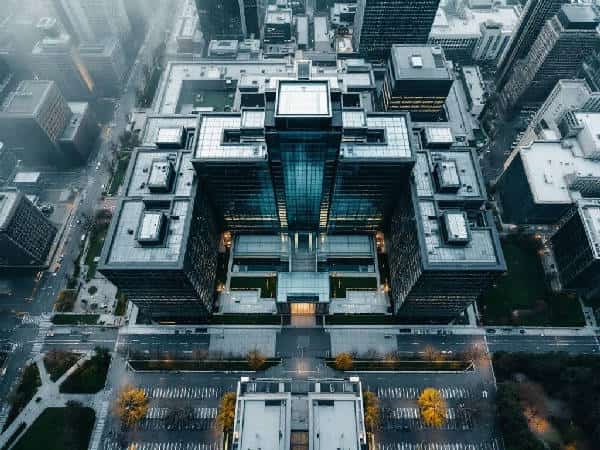 BCG: KI-Dienstleistungen treiben Umsatz, Wachstum verlangsamt sich