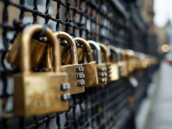 FCA AI Live Testing: Barclays, Lloyds und UBS in zweiter Kohorte